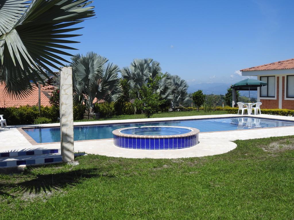 Hostal La Sultana Santa Rosa De Cabal Luaran gambar