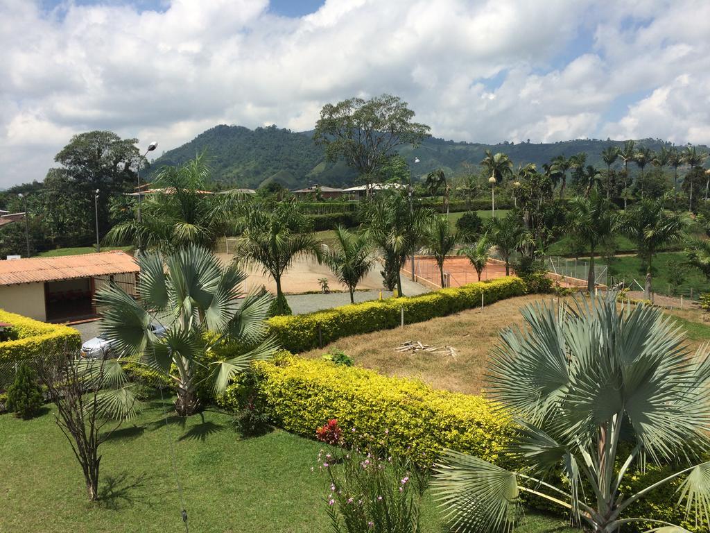Hostal La Sultana Santa Rosa De Cabal Luaran gambar