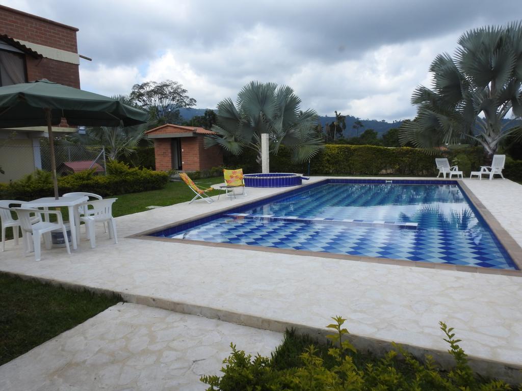 Hostal La Sultana Santa Rosa De Cabal Luaran gambar
