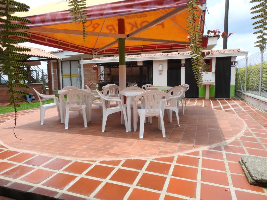 Hostal La Sultana Santa Rosa De Cabal Luaran gambar